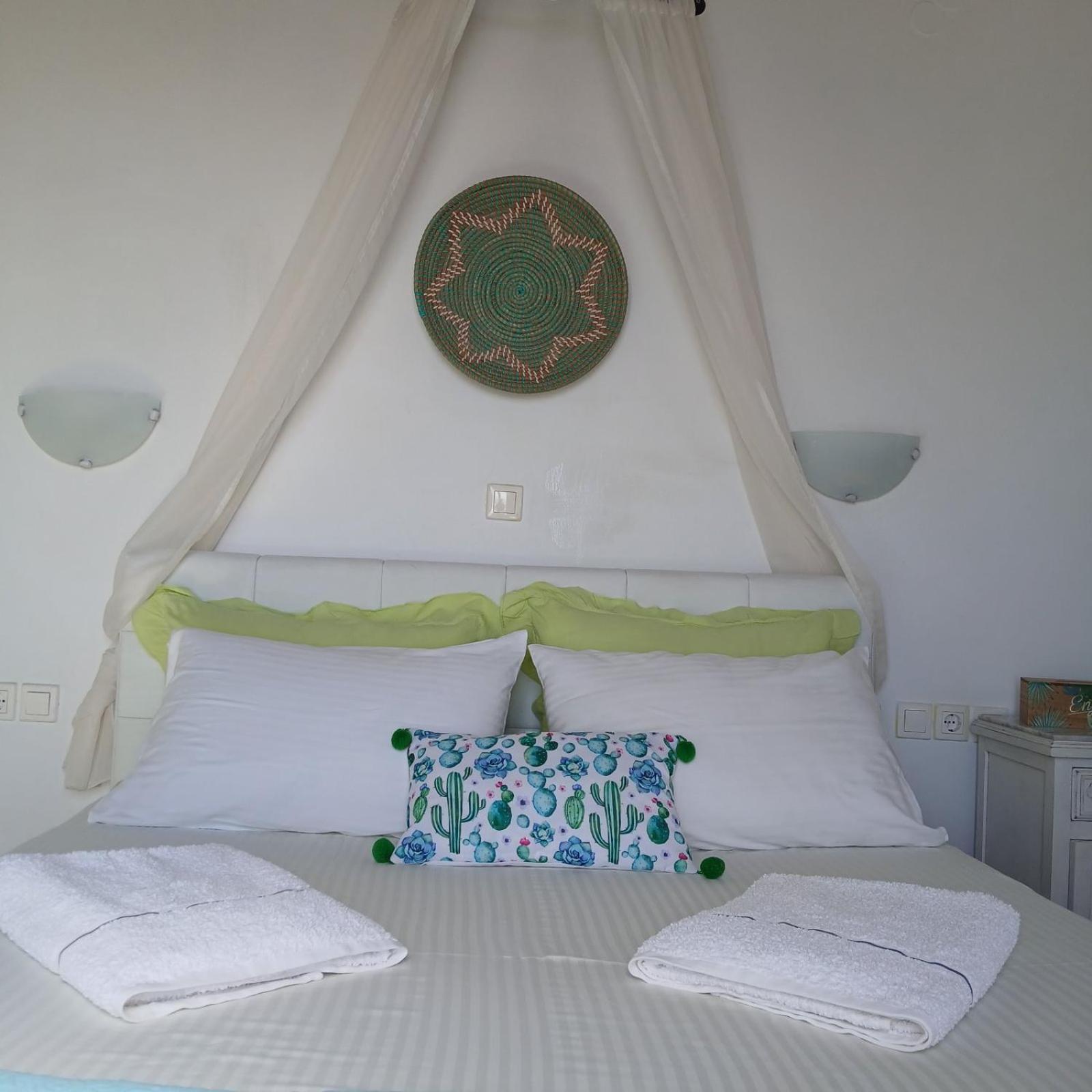 Paros - Sikinos Sunset Apartment Bagian luar foto